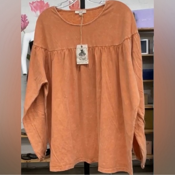 Easel Mineral Wash Baby Doll Long Sleeve Top in Color Coral Sizes Small & M NWT - Picture 1 of 15